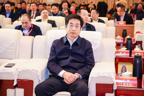 王军（干部学院）